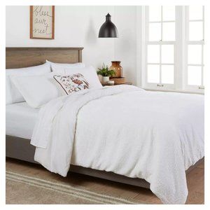 NEW Matelasse Medallion F/Q Comforter Set